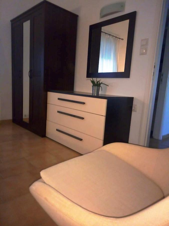 Thea Apartment Agia Marina 외부 사진