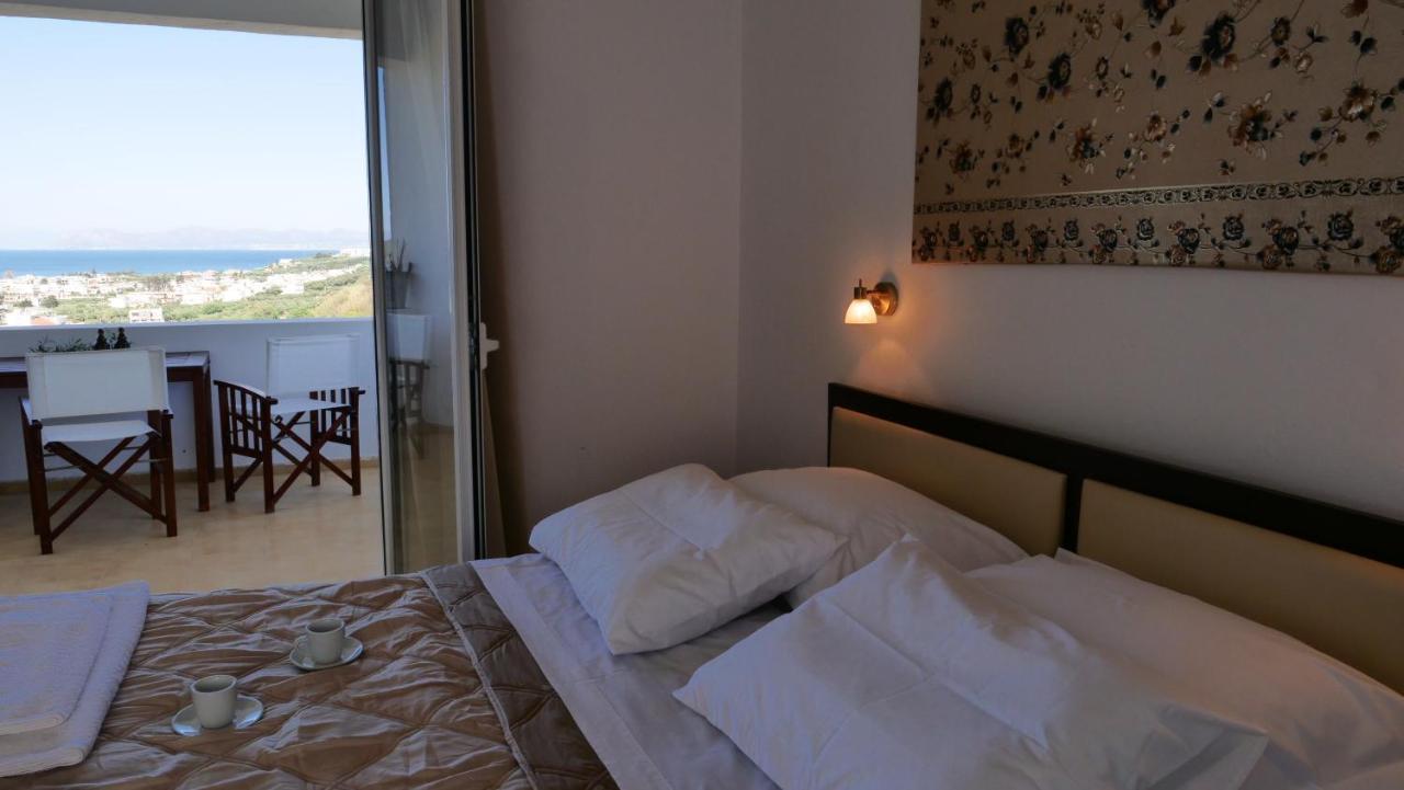 Thea Apartment Agia Marina 외부 사진